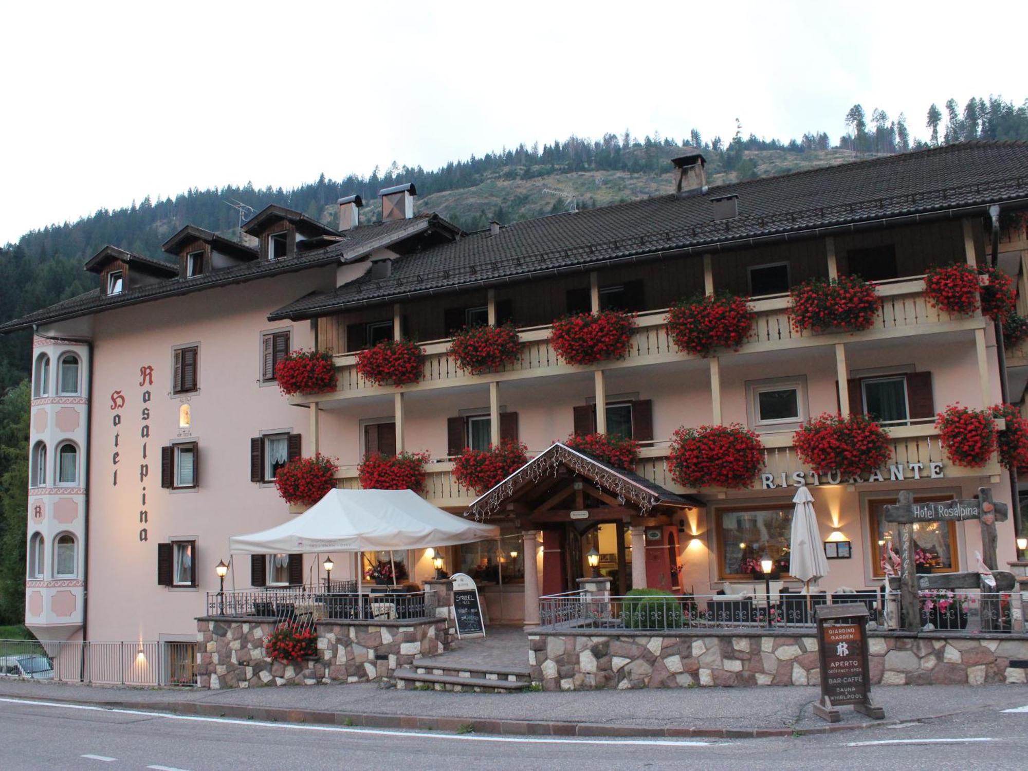 Hotel Rosalpina Soraga Dış mekan fotoğraf